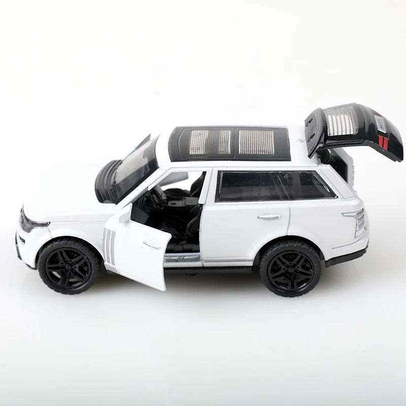 Die-cast Range Rover Replica 1/36
