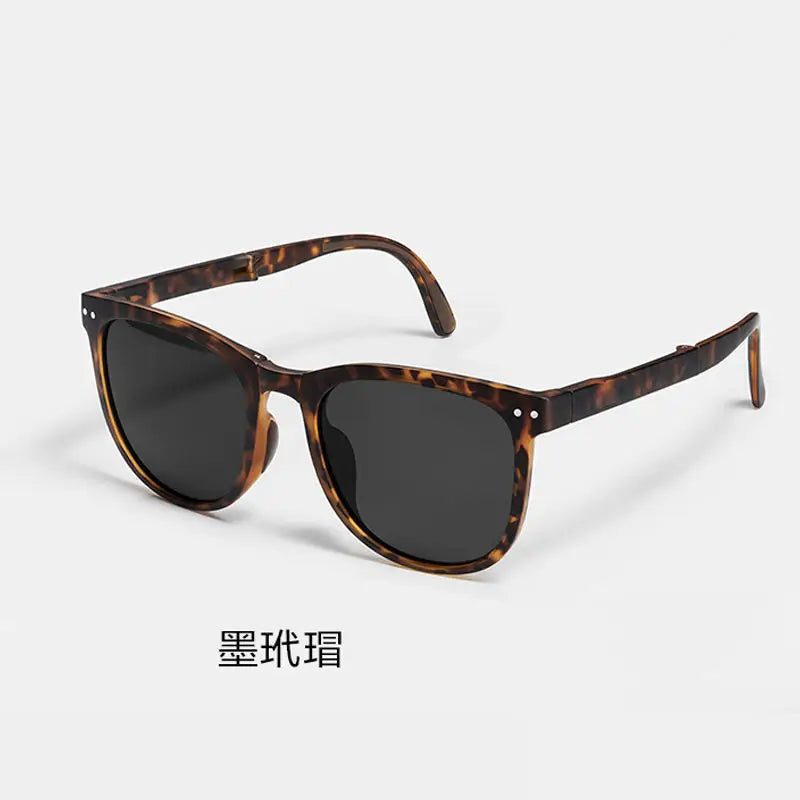Folding UV sunglasses