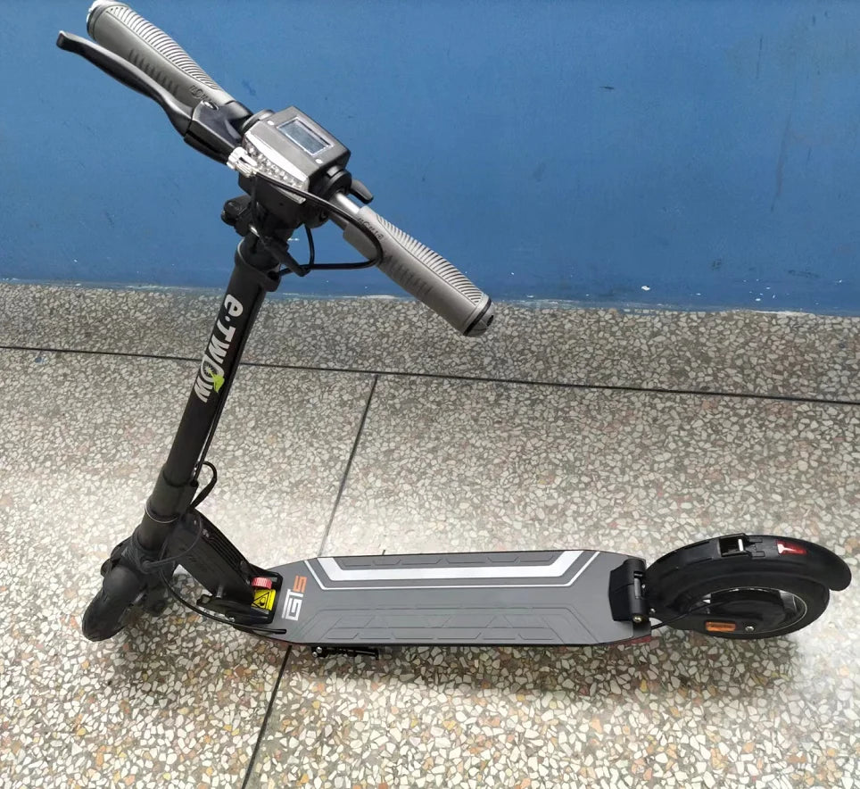 Sport version 700W motor Li-ion Battery electric scooter