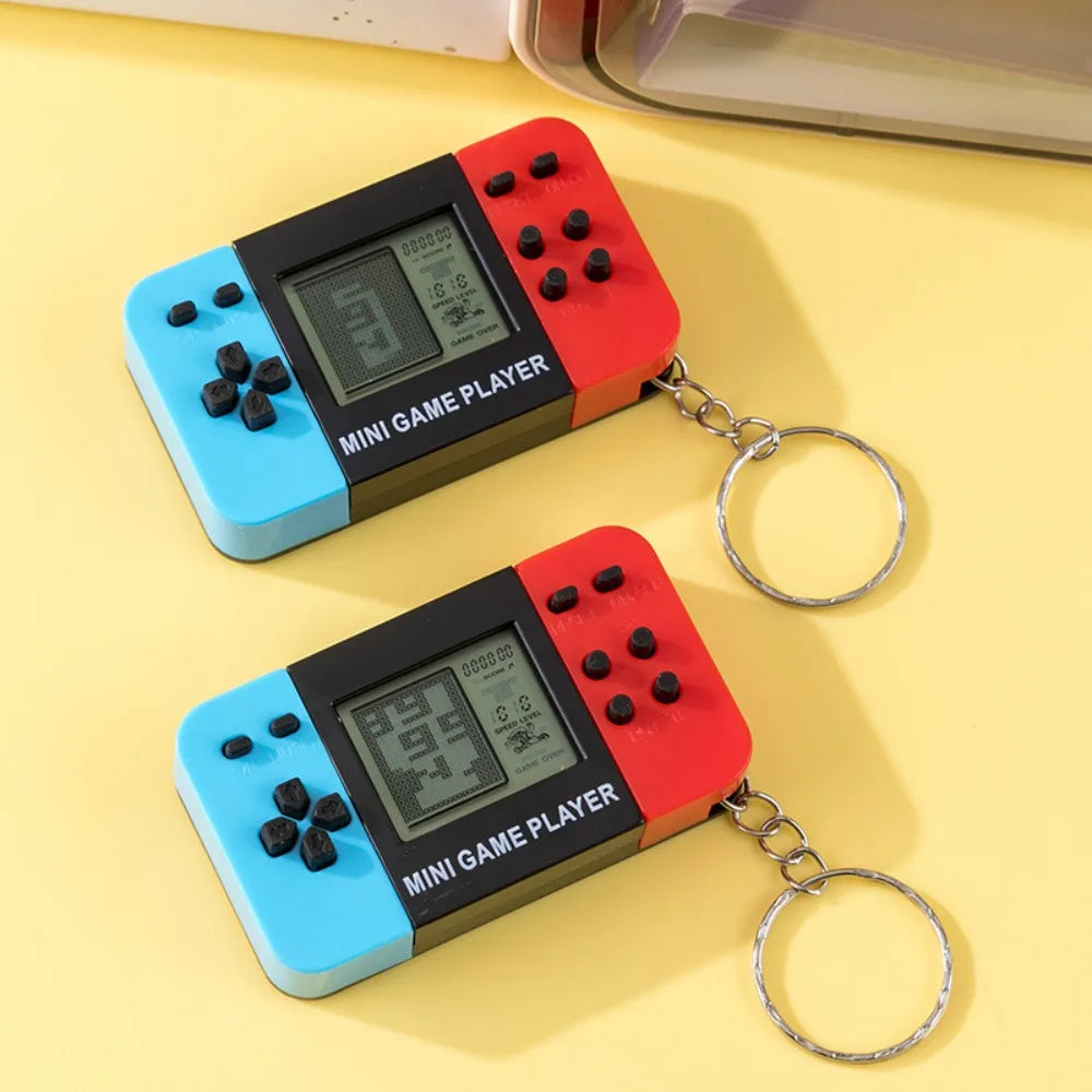 Handheld electronic game console